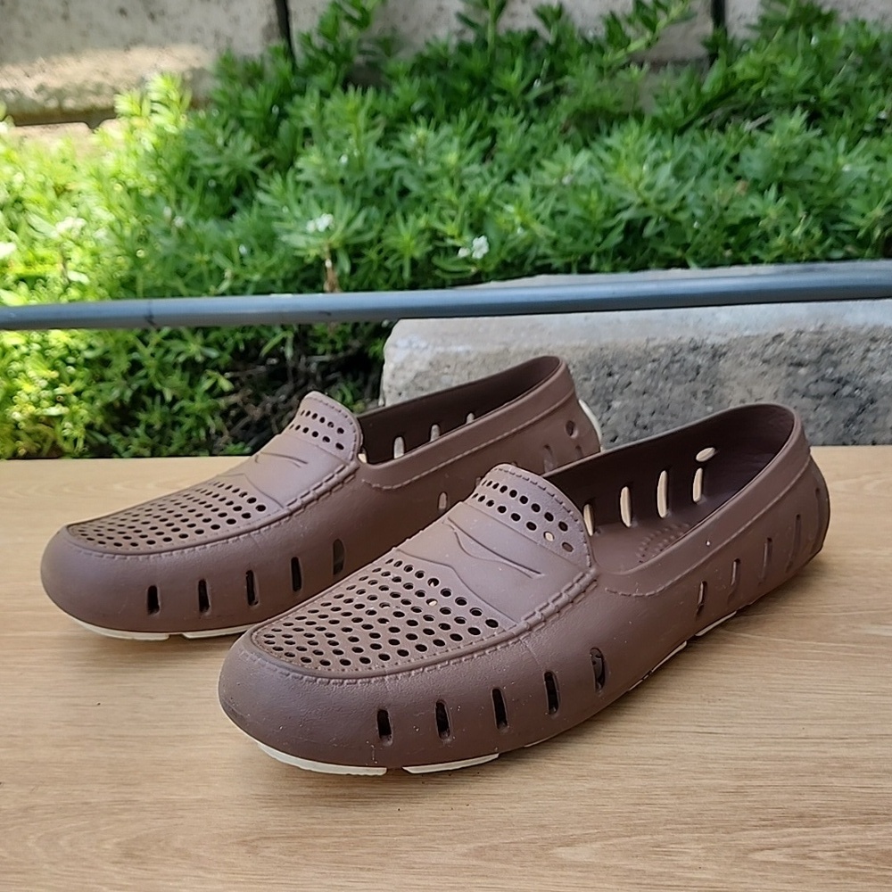 FLOATERS Shoes Men's Sz 9 Waterproof Vented Driving Loafers Brown